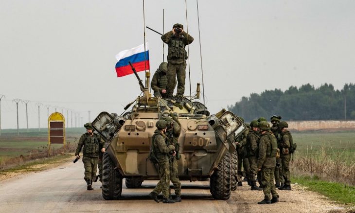 روسيا تطرد الحرس الثوري من نقطة عسكرية في بادية البوكمال.. والتنافس في المنطقة على أشده!